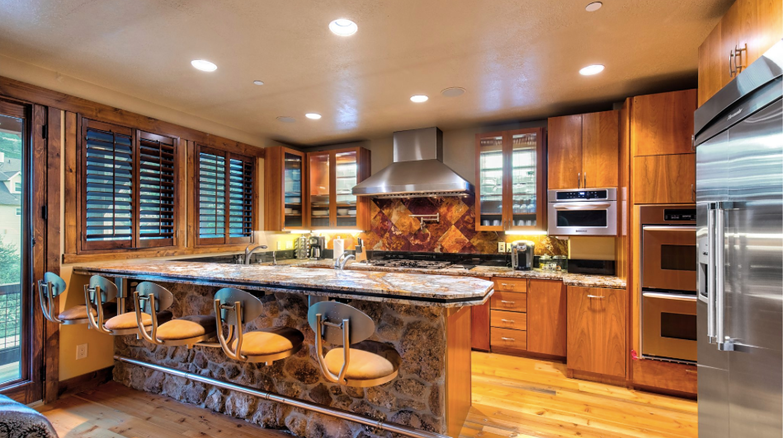 Valley House - Image 6